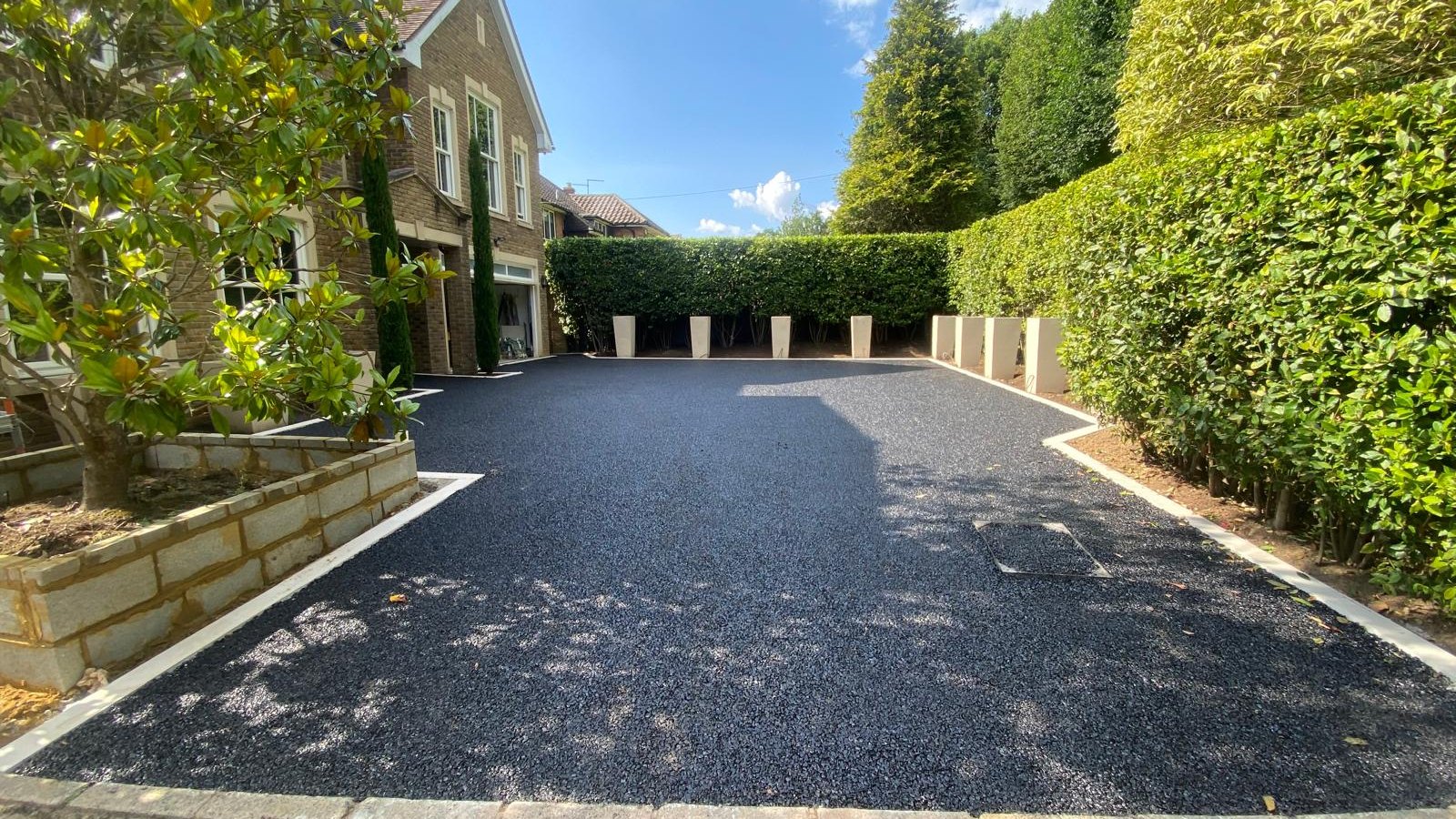 Private forecourt completed by London Tar in Surrey & London