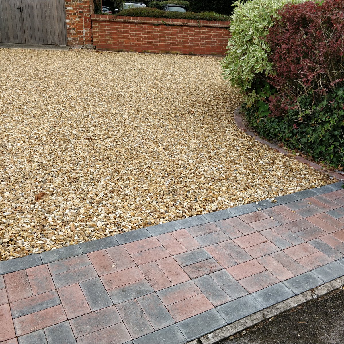Gravel Driveways by London Tar in Surrey & London